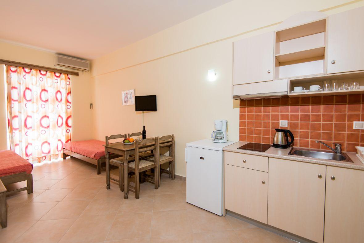 Daisy Hotel Apartments Rethymno  Екстер'єр фото