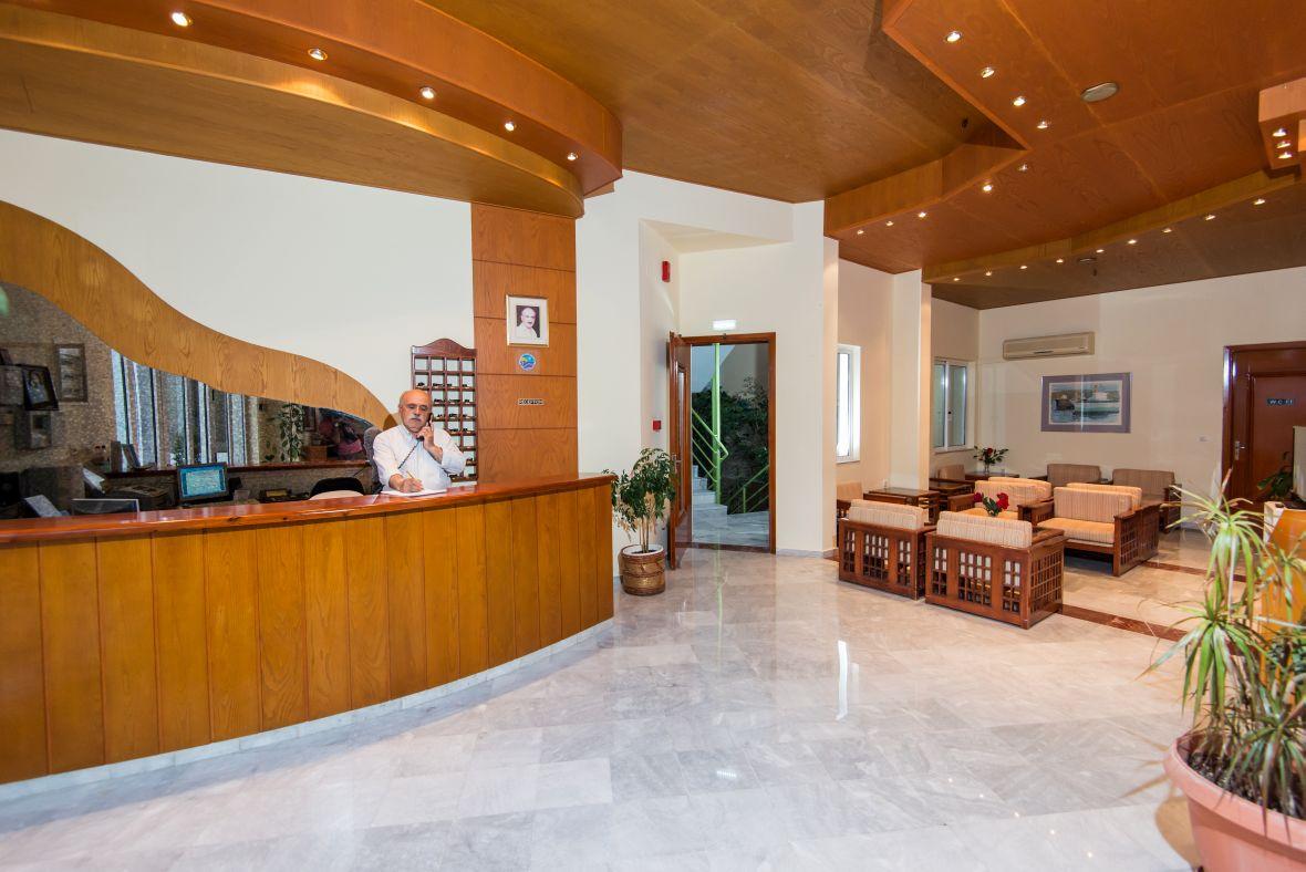 Daisy Hotel Apartments Rethymno  Екстер'єр фото