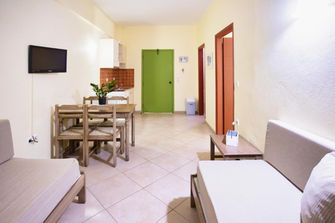 Daisy Hotel Apartments Rethymno  Екстер'єр фото