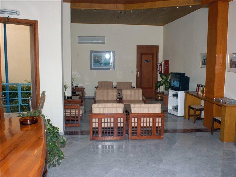 Daisy Hotel Apartments Rethymno  Екстер'єр фото