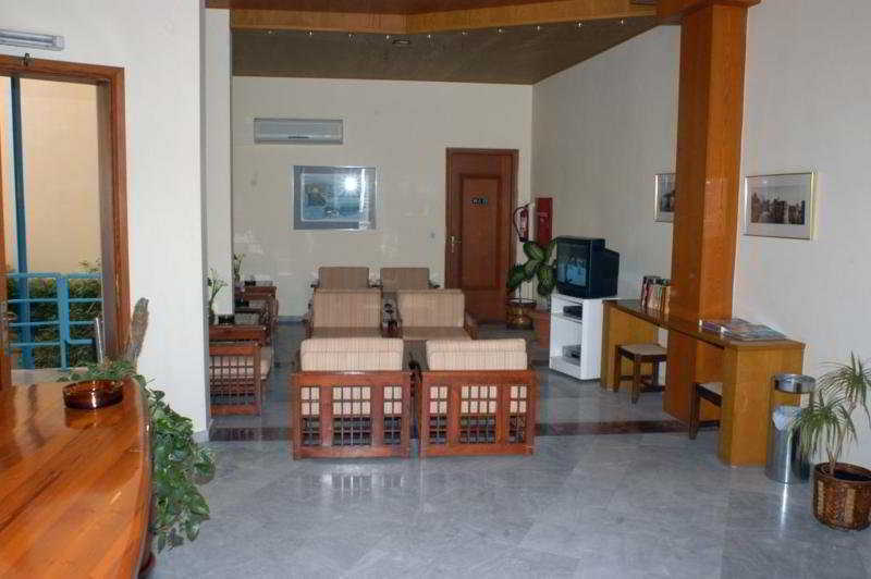 Daisy Hotel Apartments Rethymno  Екстер'єр фото