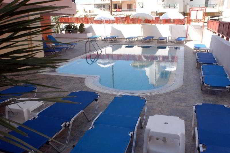 Daisy Hotel Apartments Rethymno  Екстер'єр фото