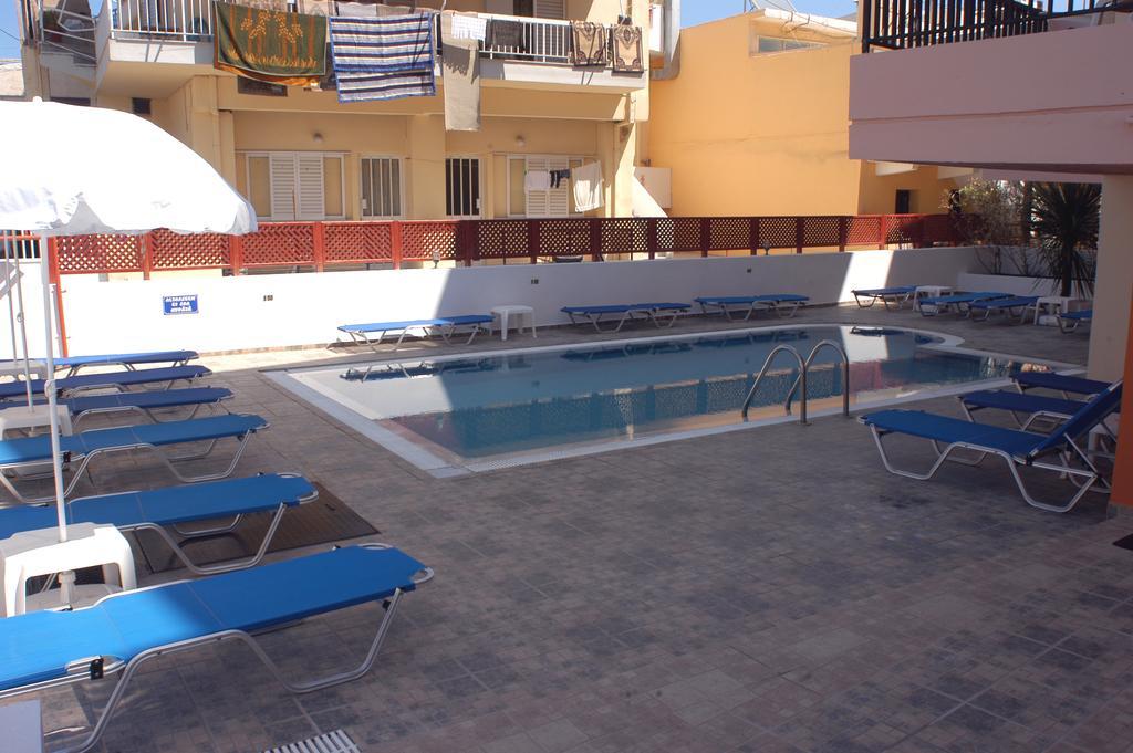 Daisy Hotel Apartments Rethymno  Екстер'єр фото